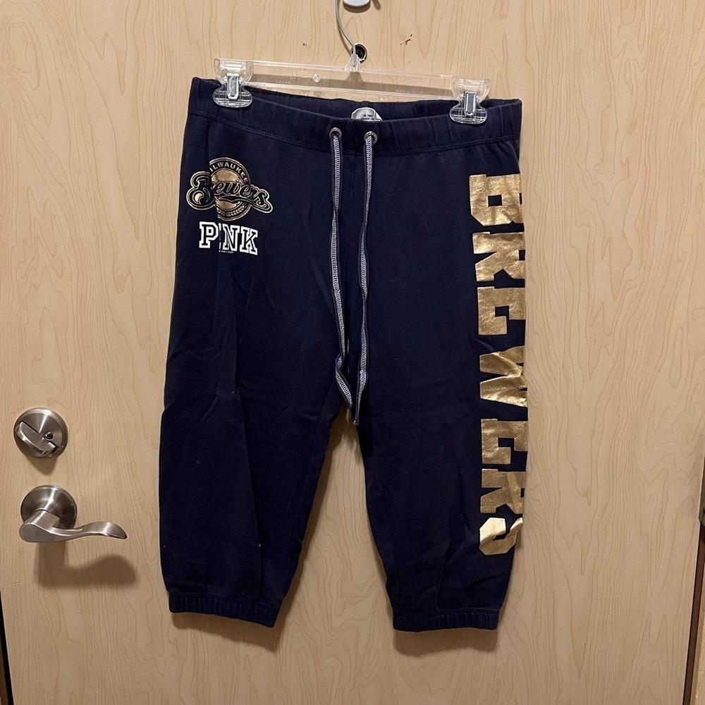Pink brewer capris